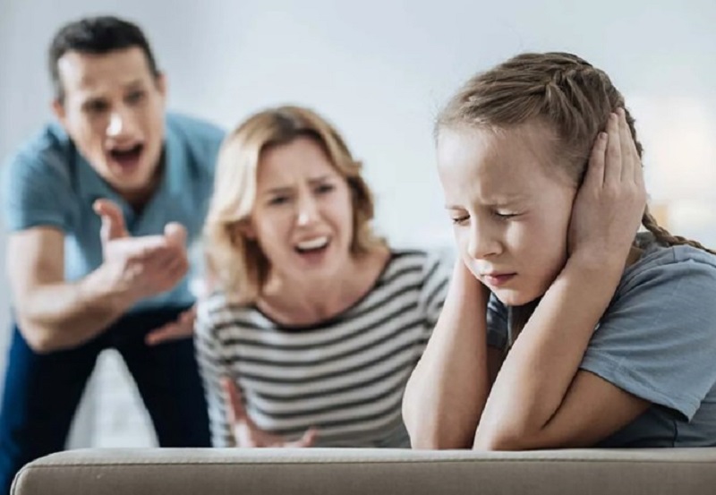 Tại sao cha mẹ thường quát mắng con cái?