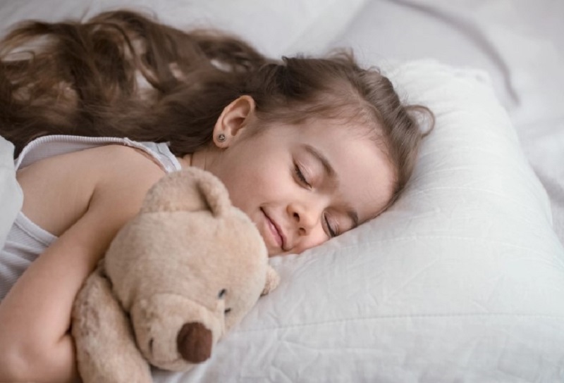 Giấc ngủ đủ và chất lượng – yếu tố quan trọng để nhớ lâu