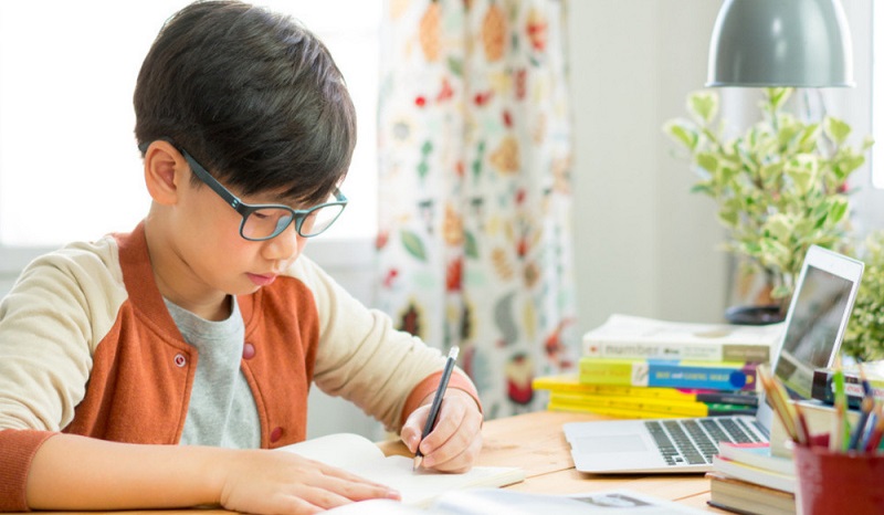Mẹo giúp trẻ nhớ bài lâu hơn - Tạo không gian học tập yên tĩnh