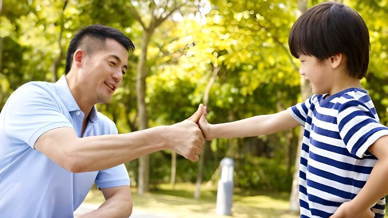 Động viên, khen thưởng để trẻ có động lực